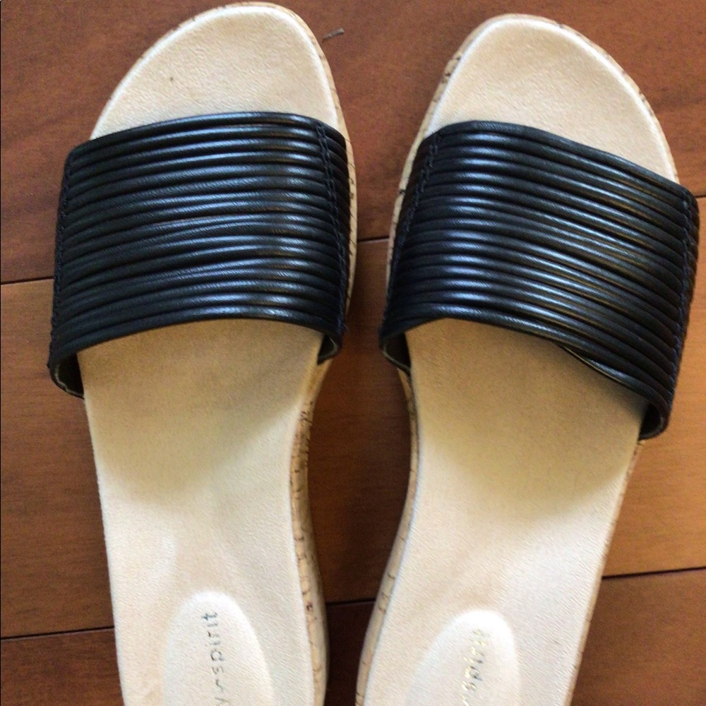 Women sandals